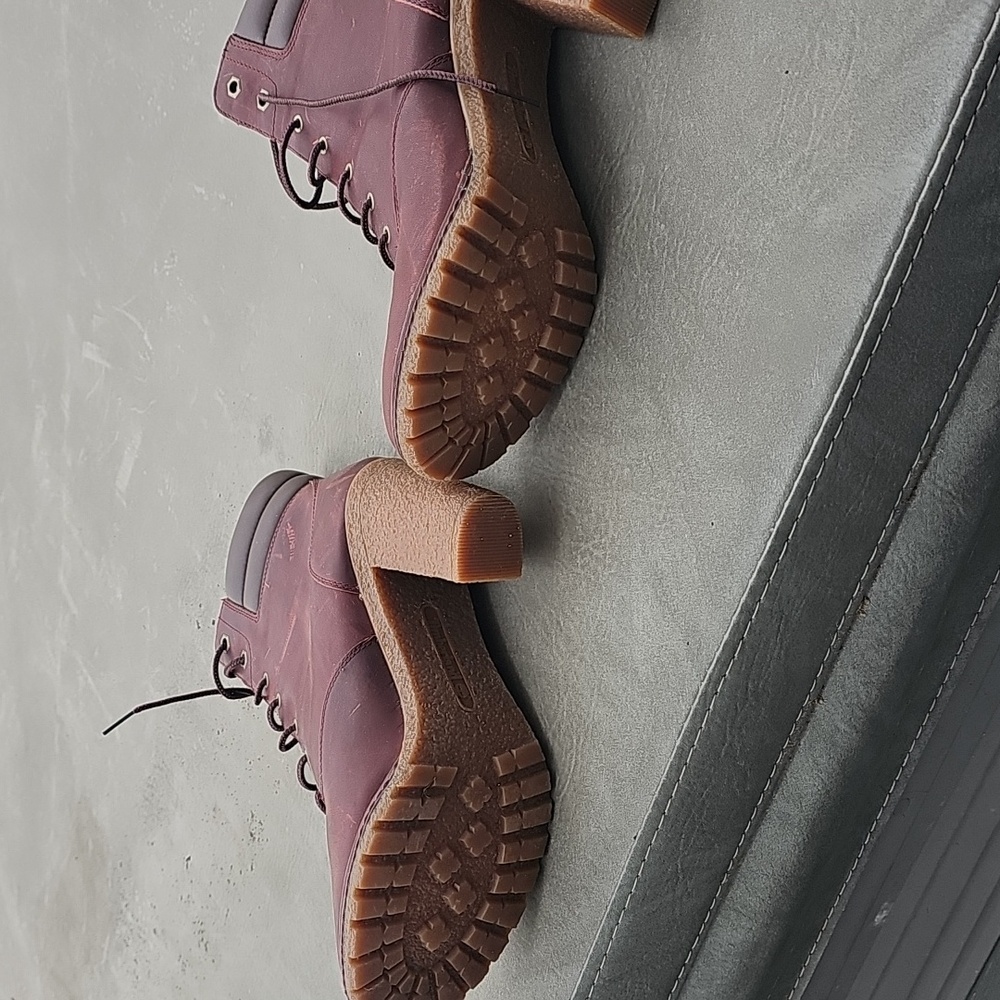 Timberland Women's Burgundy Lace-Up Boots - Picture 5 of 9
